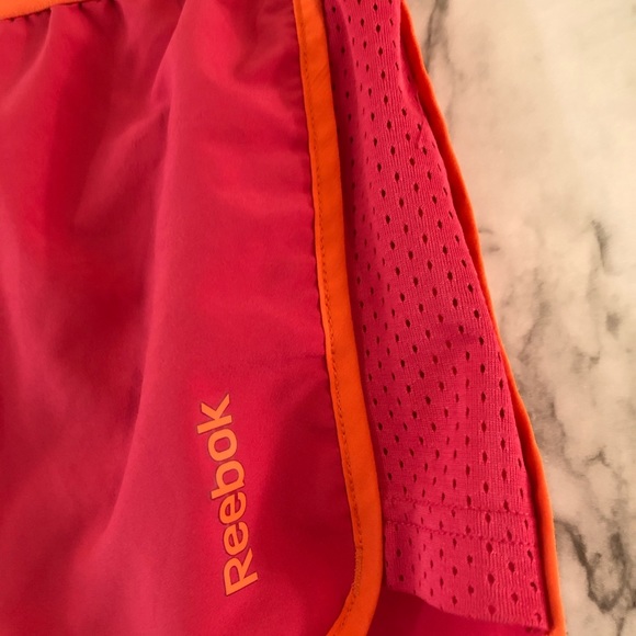 Reebok - Picture 5 of 8